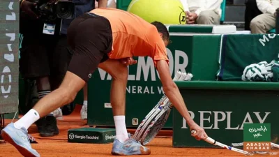 تاریخی شکست کے بعد میڈویڈوف کا غصہ، کورٹ میں ریکٹ توڑ دیا