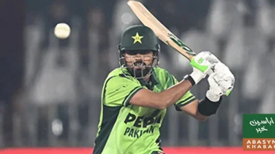 بابر اعظم کا بڑا کارنامہ، ٹی ٹوئنٹی میں ایک سو نصف سنچریاں مکمل